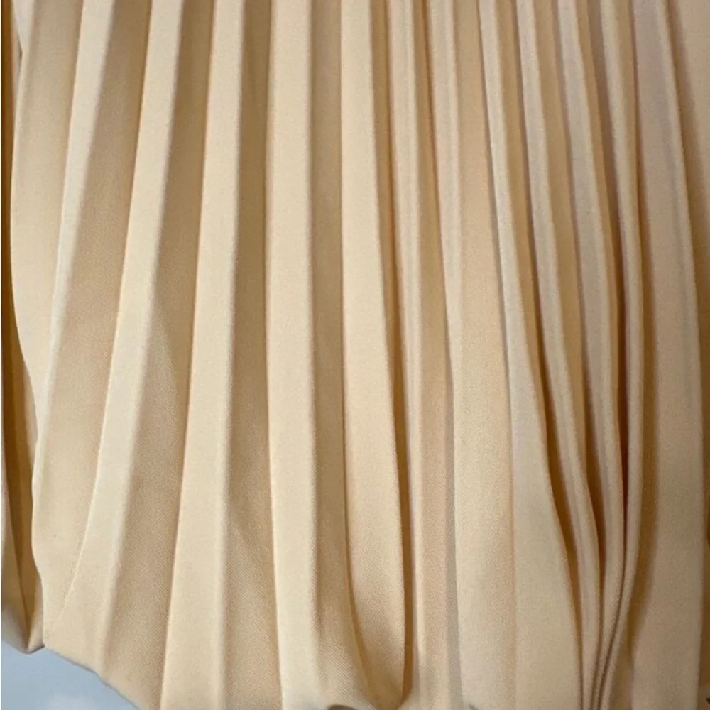 Mare Mare Anthropologie Pleated Blouse Bubble Hem - Picture 7 of 11